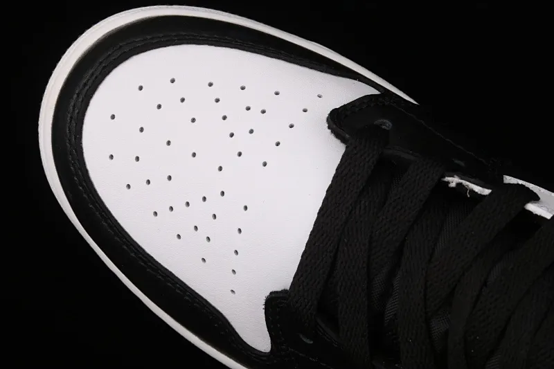 All categories Air Jordan Jordan series basketball shoes Air Jordan 1 Mid G version pure original Air Jordan 1 Mid AJ1 Joe 1 black and white red hook Zhongbang basketball shoes 554725-075